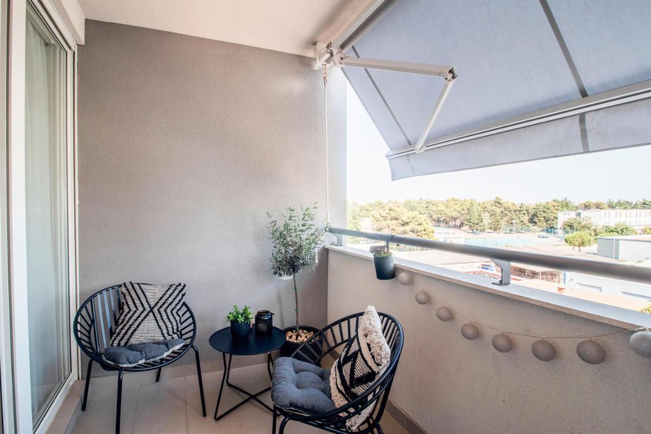 Apartment Montesa Zadar With Free Parking And Balcony Eksteriør bilde