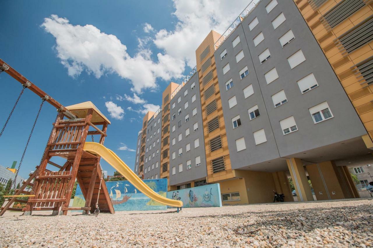 Apartment Montesa Zadar With Free Parking And Balcony Eksteriør bilde