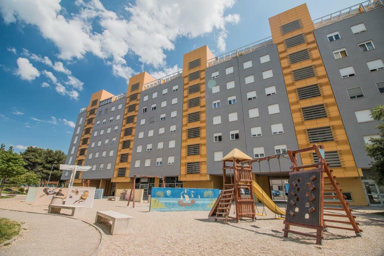 Apartment Montesa Zadar With Free Parking And Balcony Eksteriør bilde